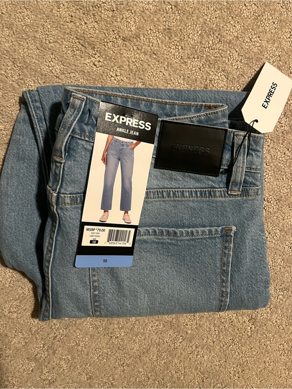Express Women’s Light Blue Ankle Jeans - Express 10 NEW